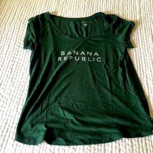 Women’s Banana Republic T-Shirt Large